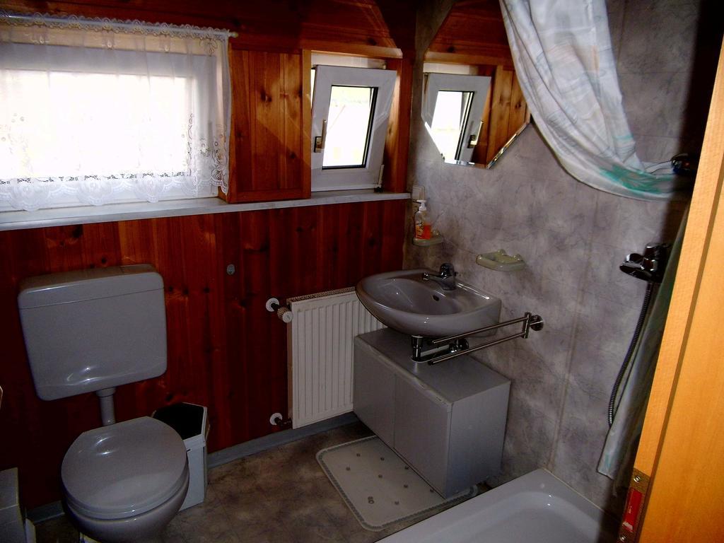 Ferienappartement Obrigheim Mosbach  Quarto foto